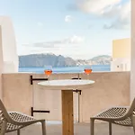 The Dream Santorini Oia (Santorini)