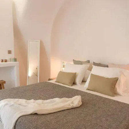 Отель The Dream Santorini 4*