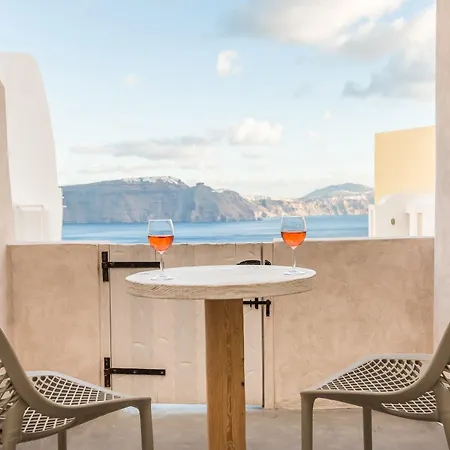 The Dream 4* Oia (Santorini)