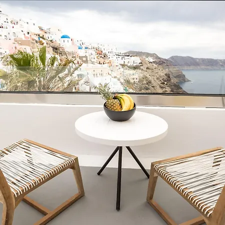 The Dream 4* Oia (Santorini)